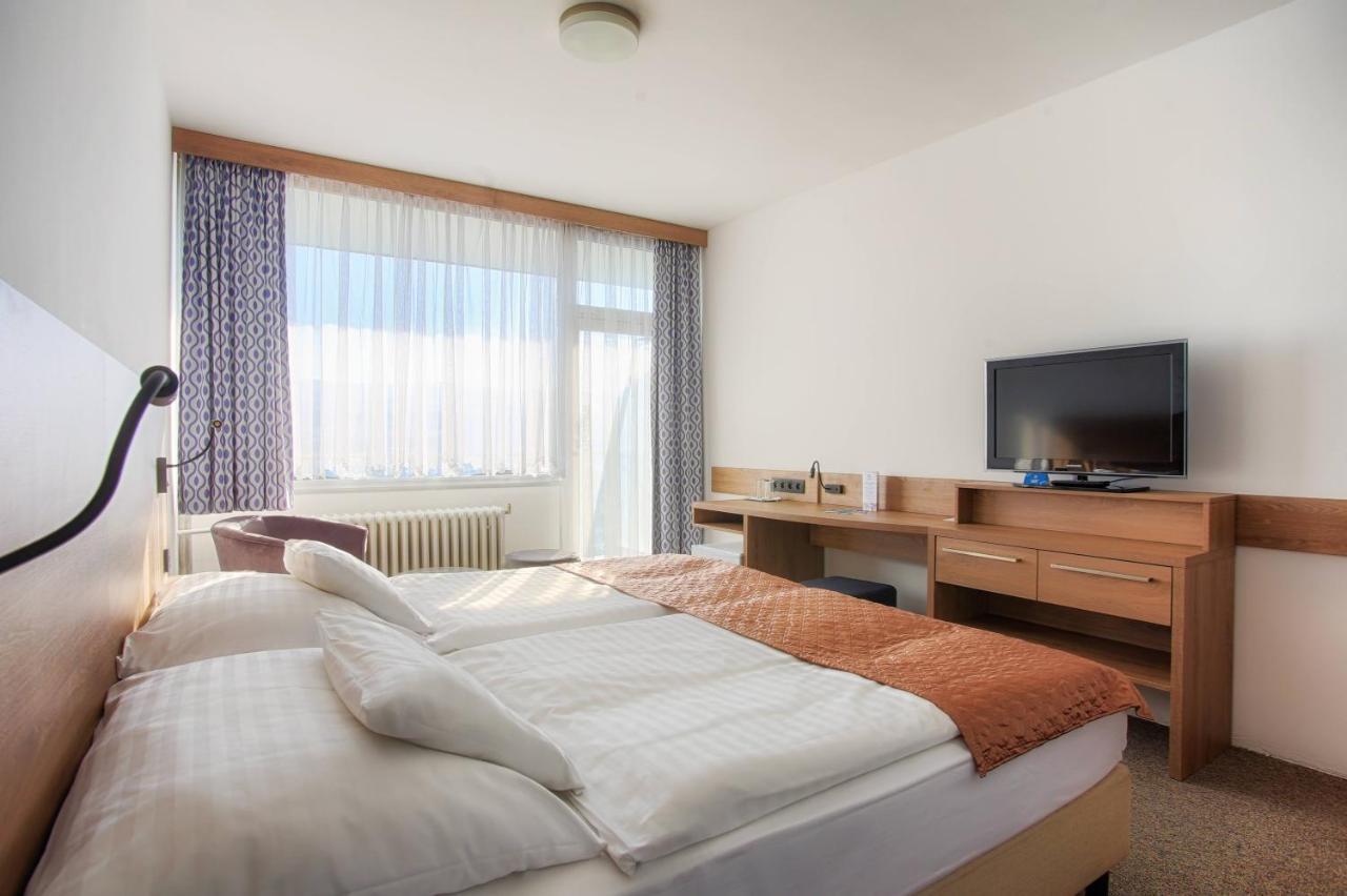 Ensana Splendid Hotel Piestany Bagian luar foto