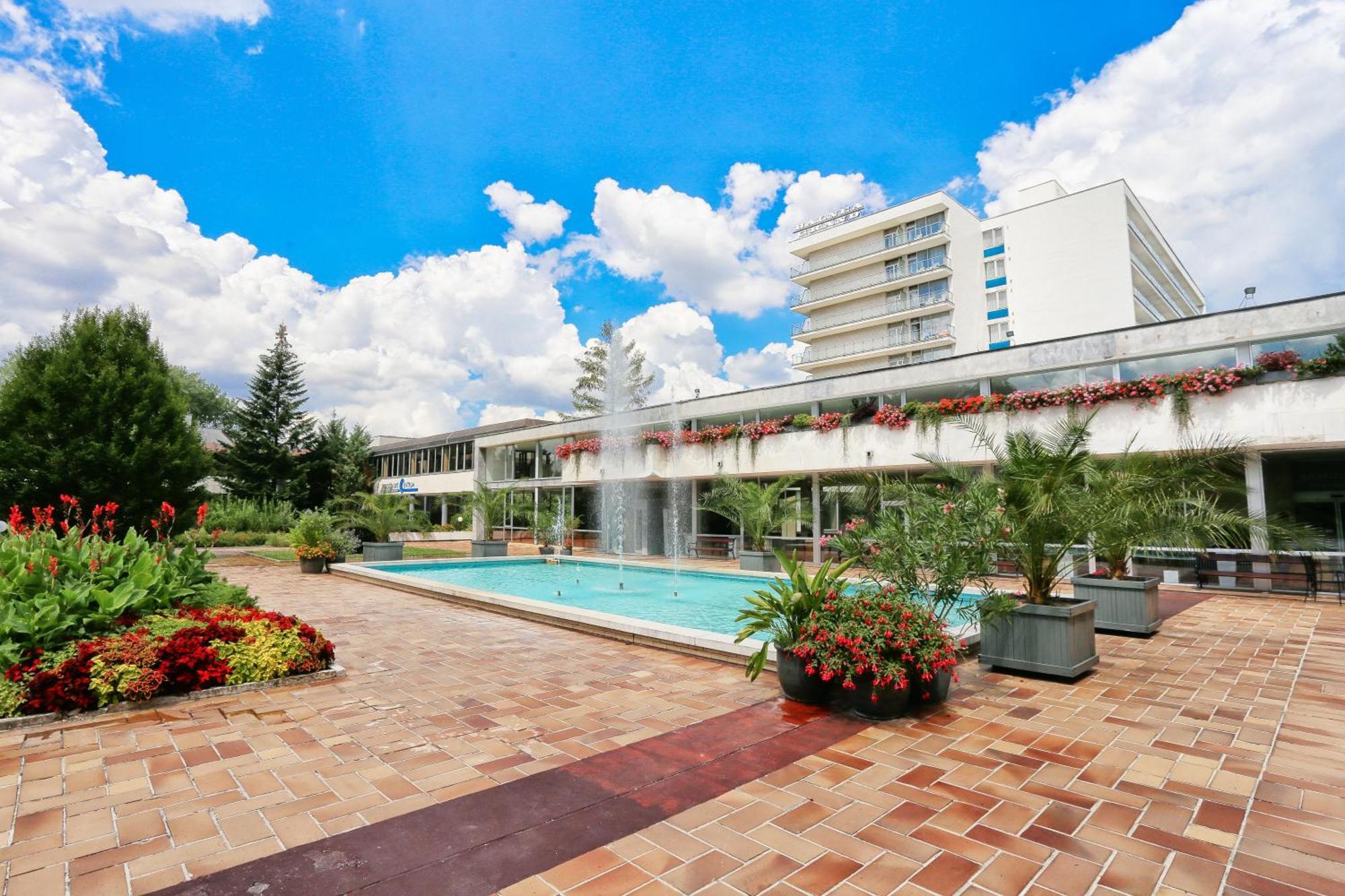 Ensana Splendid Hotel Piestany Bagian luar foto